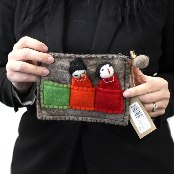 Felt Pouch Purse with Finger Puppets - Friends